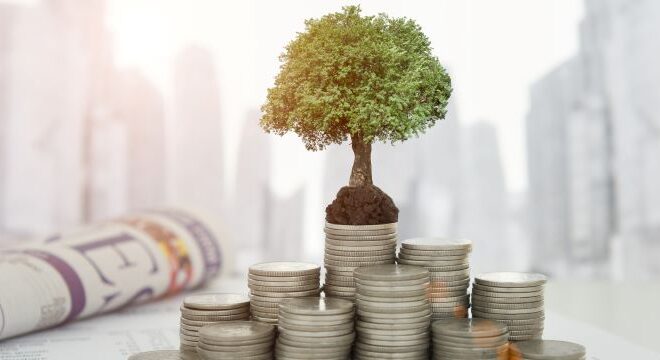 The Complex World of Investment Banking Salaries: An Overview for Aspiring Bankers